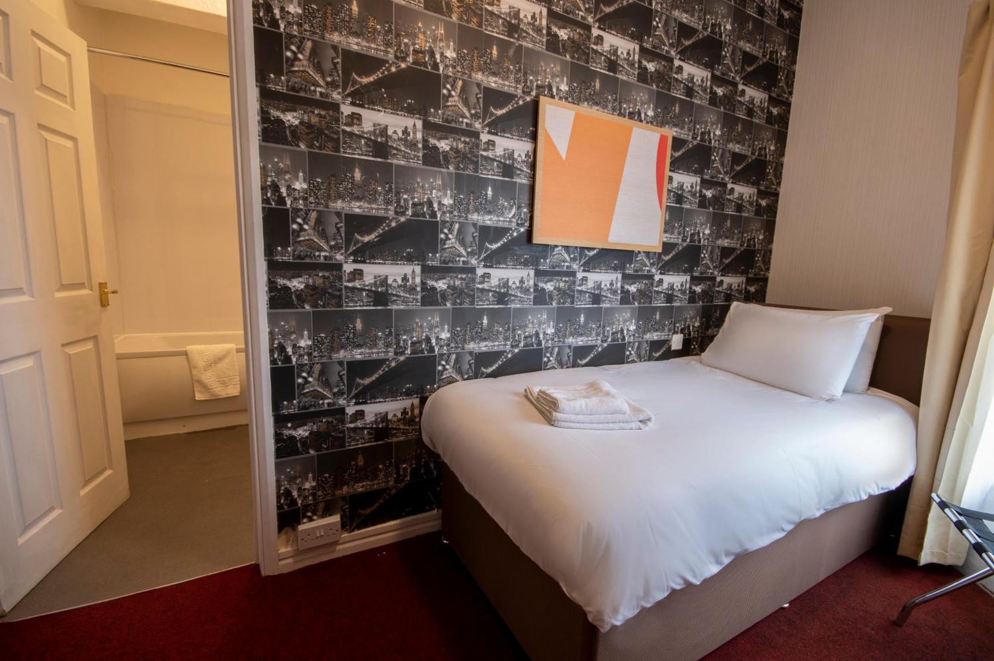 Royal Hotel Kettering by Paymán Club Exteriér fotografie