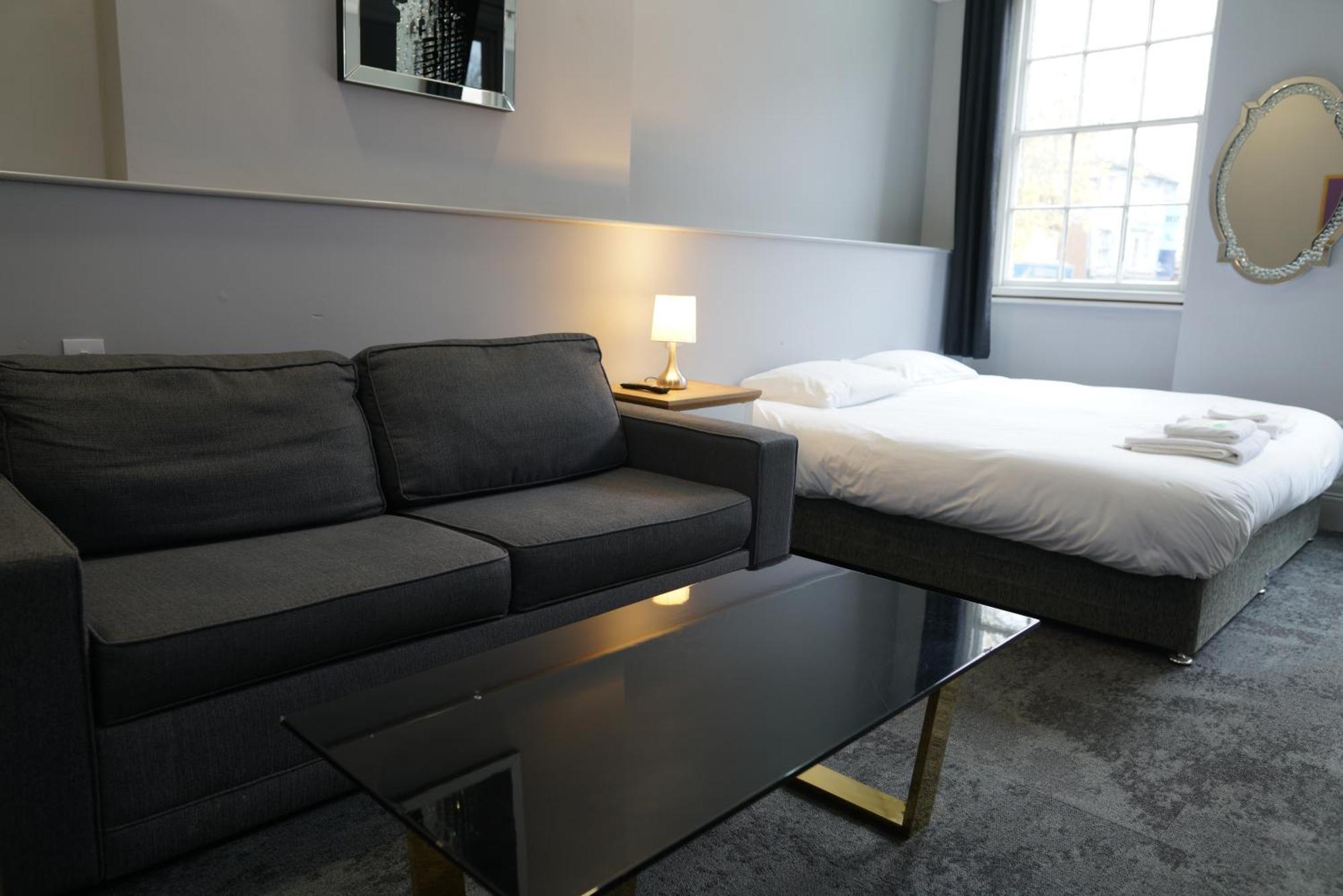Royal Hotel Kettering by Paymán Club Exteriér fotografie
